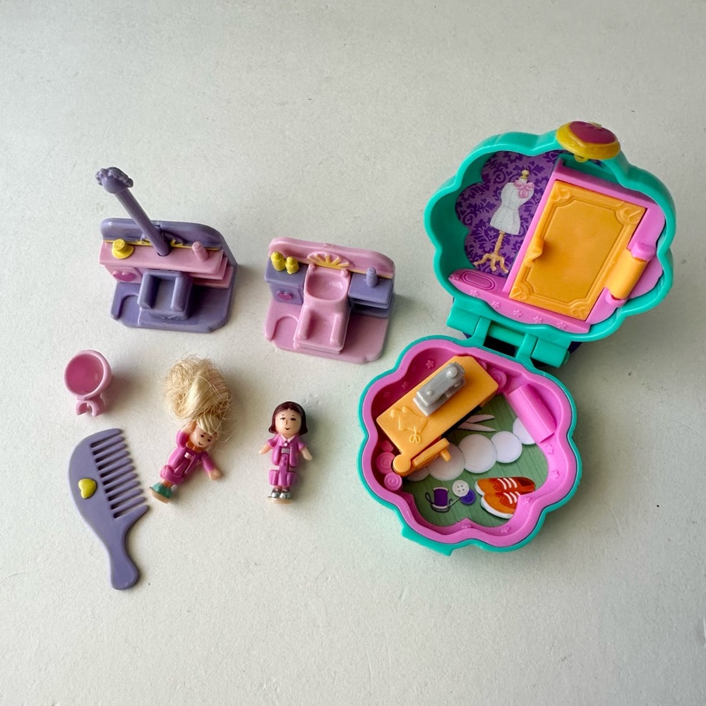 1995 Vintage Polly Pocket Comb 'n Curl Hair Salon and Pocket Fab Studio Compact - Picture 2 of 5